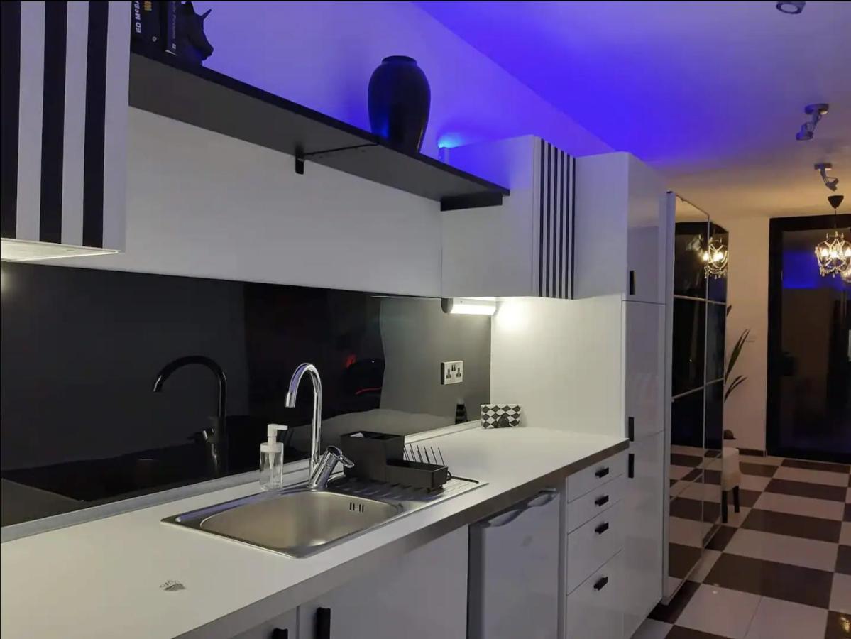 The Pervoli Studio - Pool - Close To Beach ลาร์นาคา ภายนอก รูปภาพ